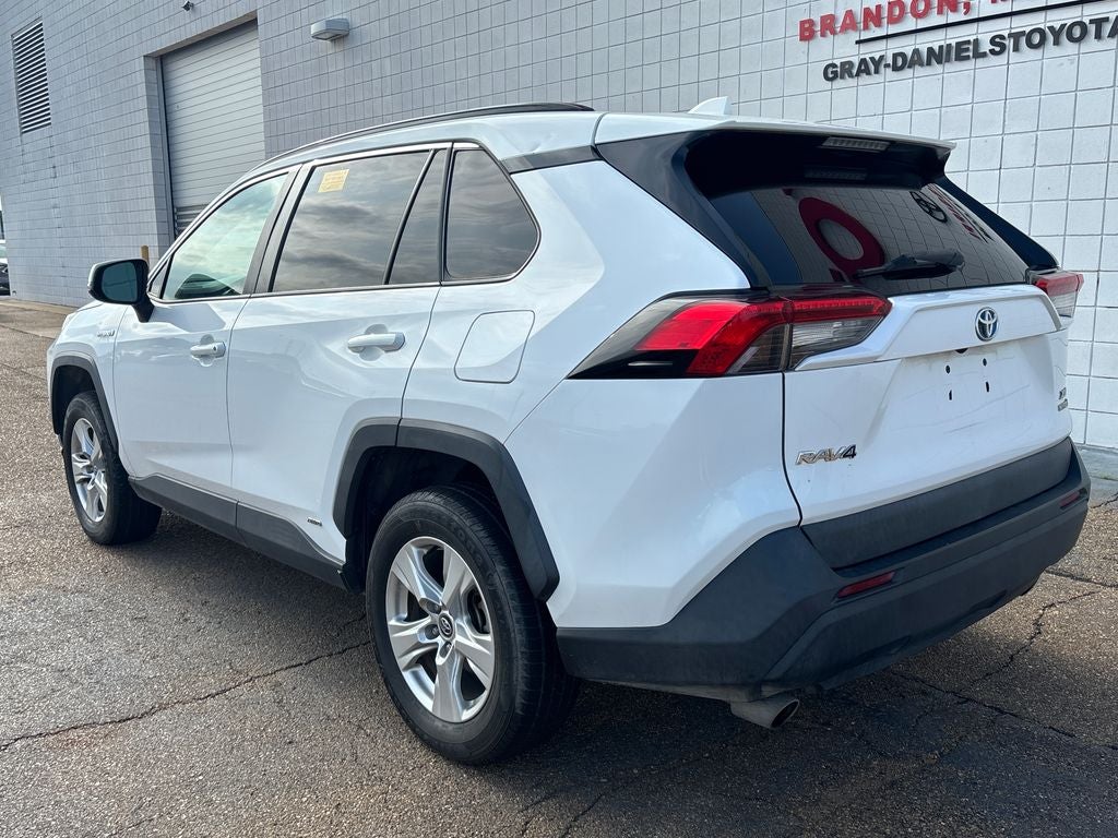 2020 Toyota RAV4 Hybrid XLE
