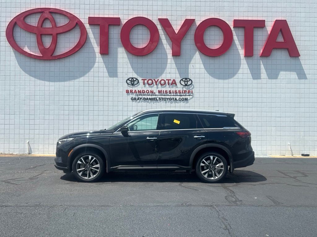 2023 INFINITI QX60 LUXE