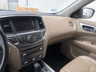 2020 Nissan Pathfinder SL