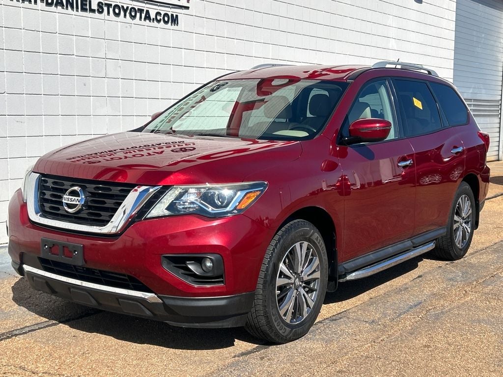 2018 Nissan Pathfinder SV