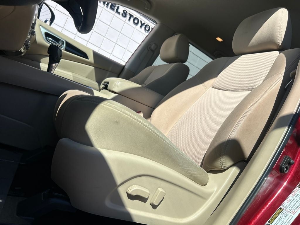 2018 Nissan Pathfinder SV