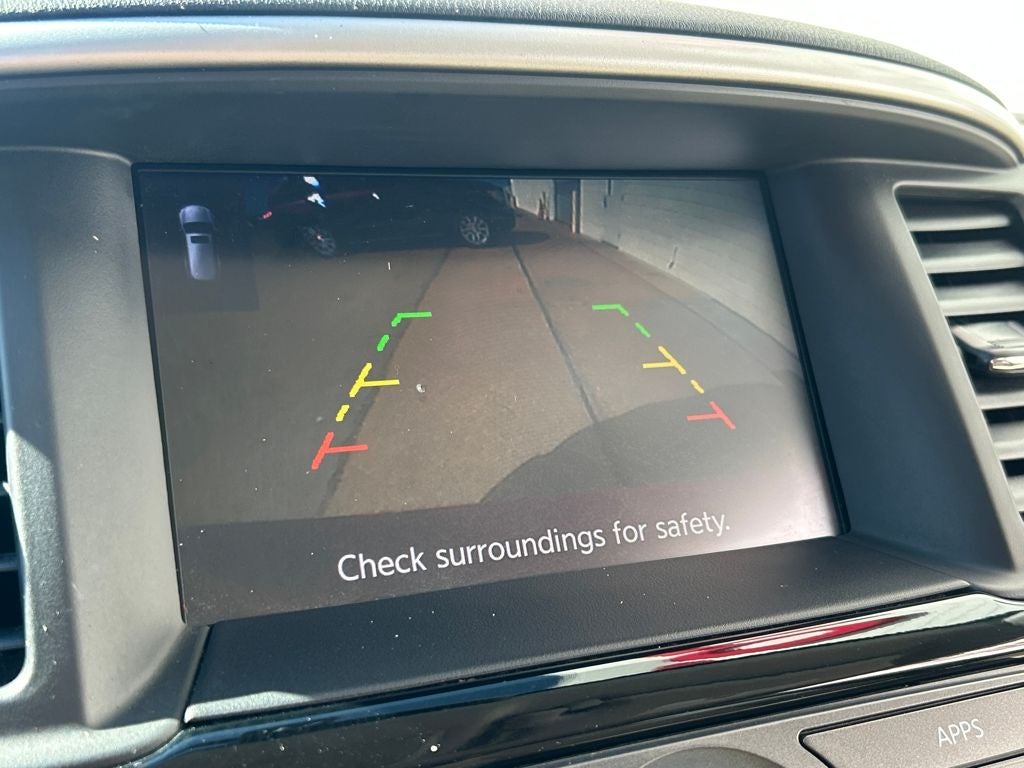 2018 Nissan Pathfinder SV