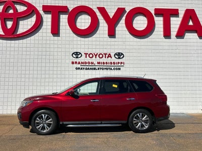 2018 Nissan Pathfinder SV