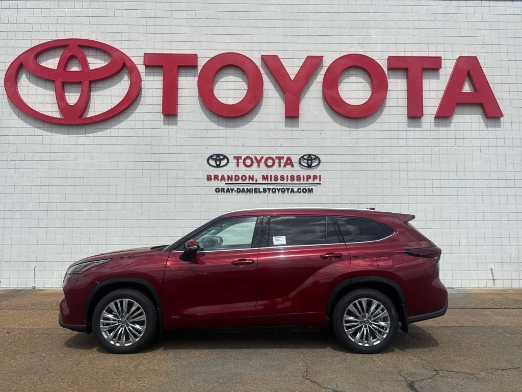 2026 Toyota Highlander Hybrid Platinum