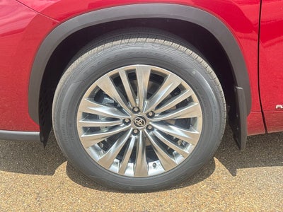 2026 Toyota Highlander Hybrid Platinum