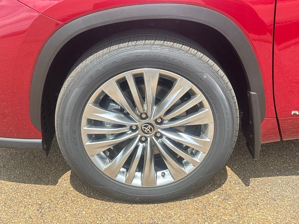 2026 Toyota Highlander Hybrid Platinum
