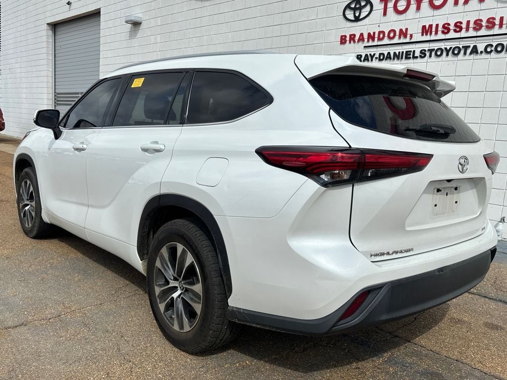 2022 Toyota Highlander XLE
