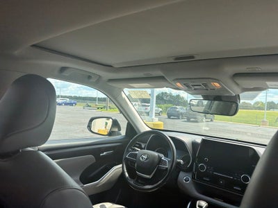 2023 Toyota Highlander XLE