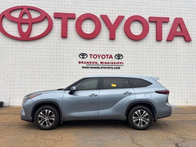 2024 Toyota Highlander XLE
