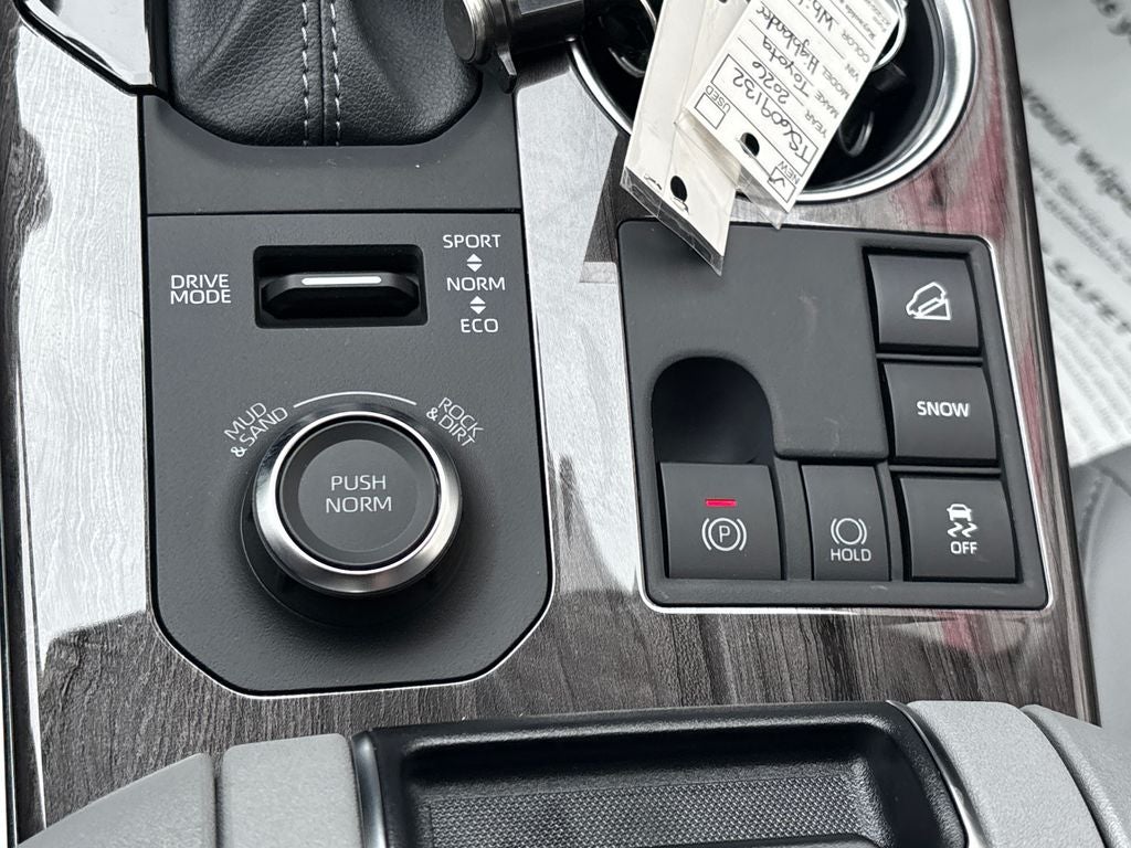 2026 Toyota Highlander Platinum