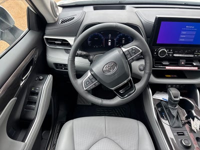 2026 Toyota Highlander Platinum