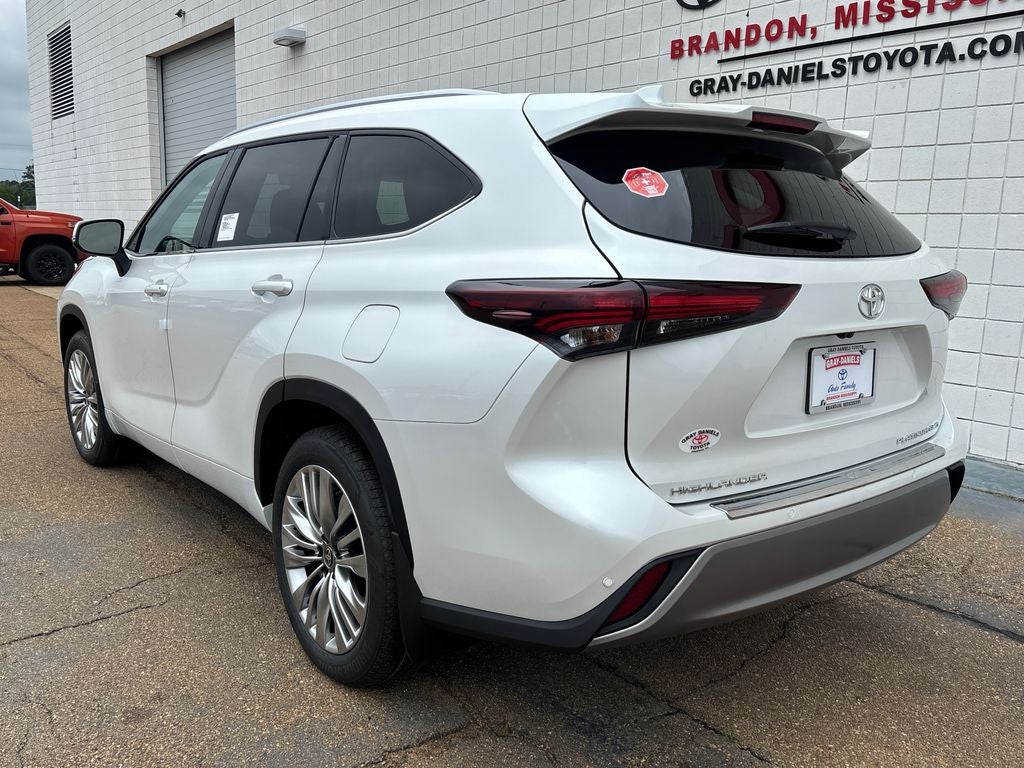2026 Toyota Highlander Platinum