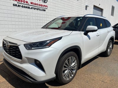 2025 Toyota Highlander Platinum