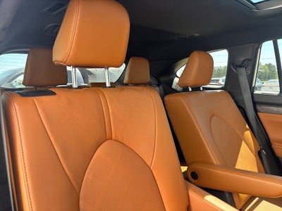 2025 Toyota Highlander Platinum