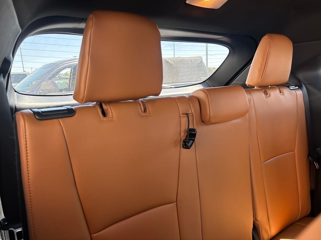 2025 Toyota Highlander Platinum