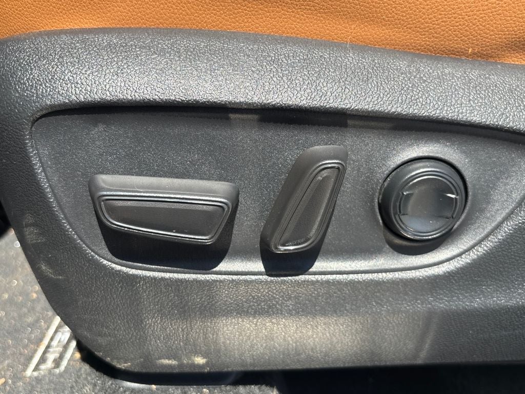 2025 Toyota Highlander Platinum