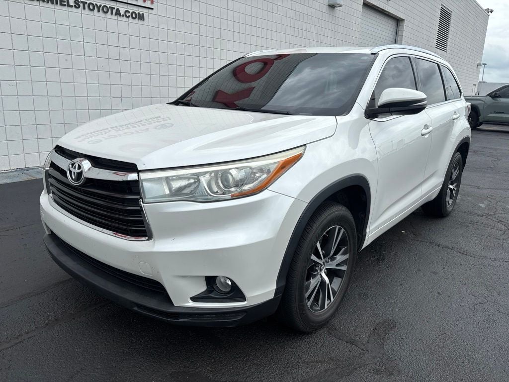 2016 Toyota Highlander XLE V6