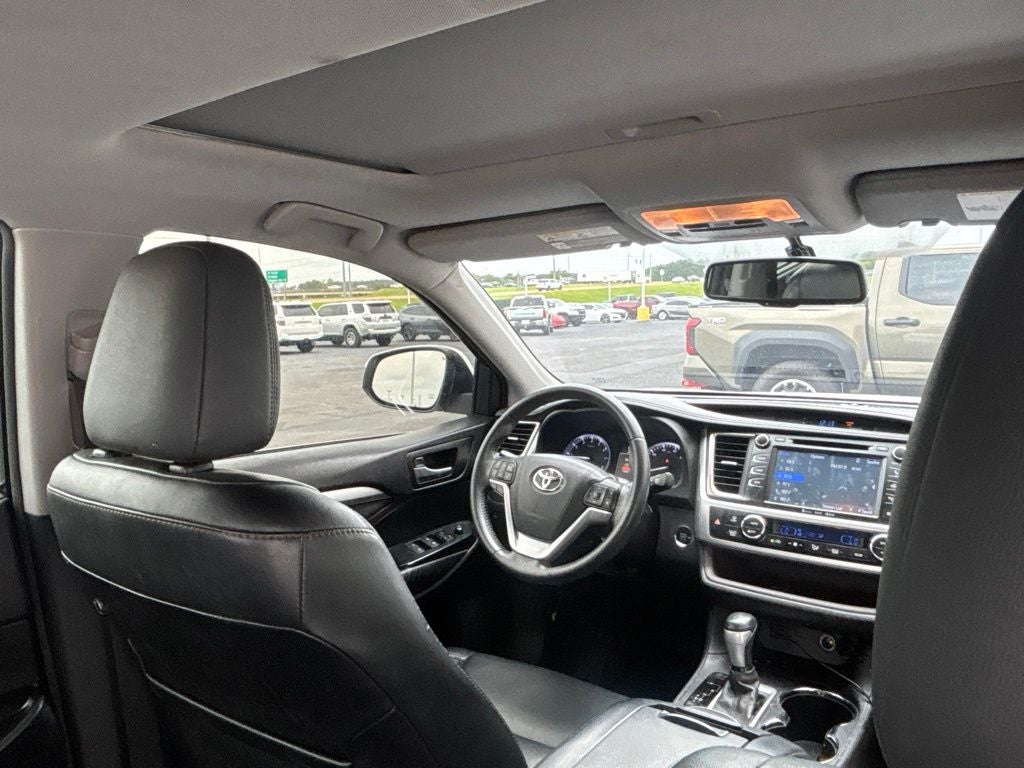 2016 Toyota Highlander XLE V6