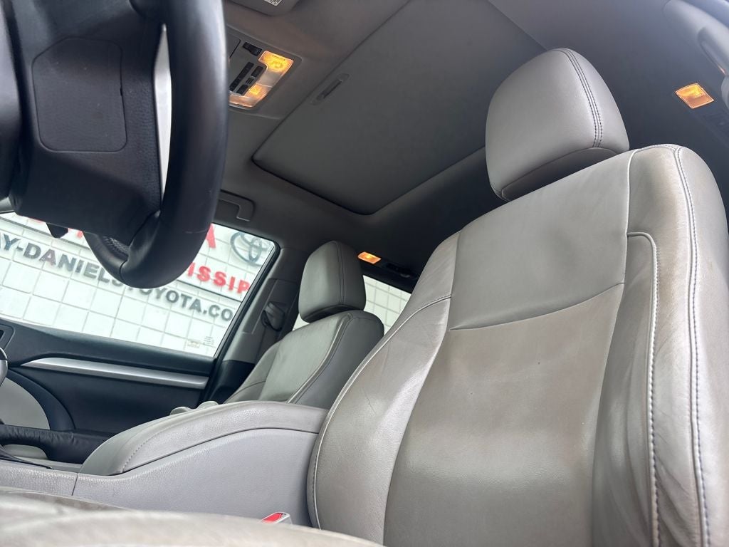 2016 Toyota Highlander XLE V6