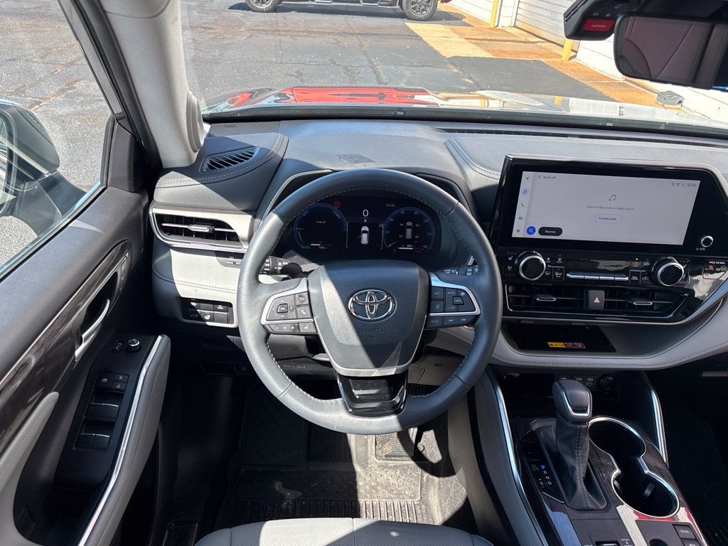 2026 Toyota Highlander Hybrid Limited