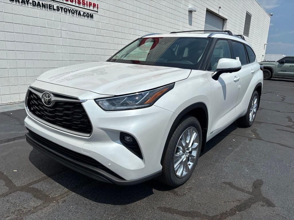 2026 Toyota Highlander Hybrid Limited