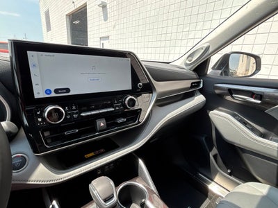 2026 Toyota Highlander Hybrid Limited