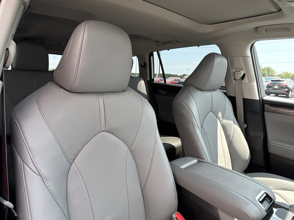 2026 Toyota Highlander Hybrid Limited