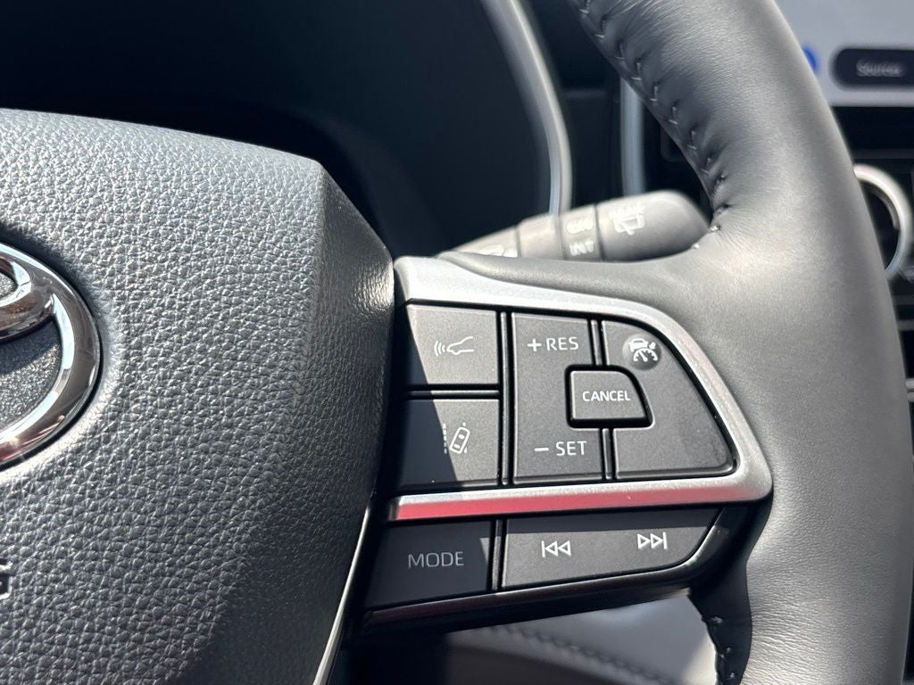 2026 Toyota Highlander Hybrid Limited