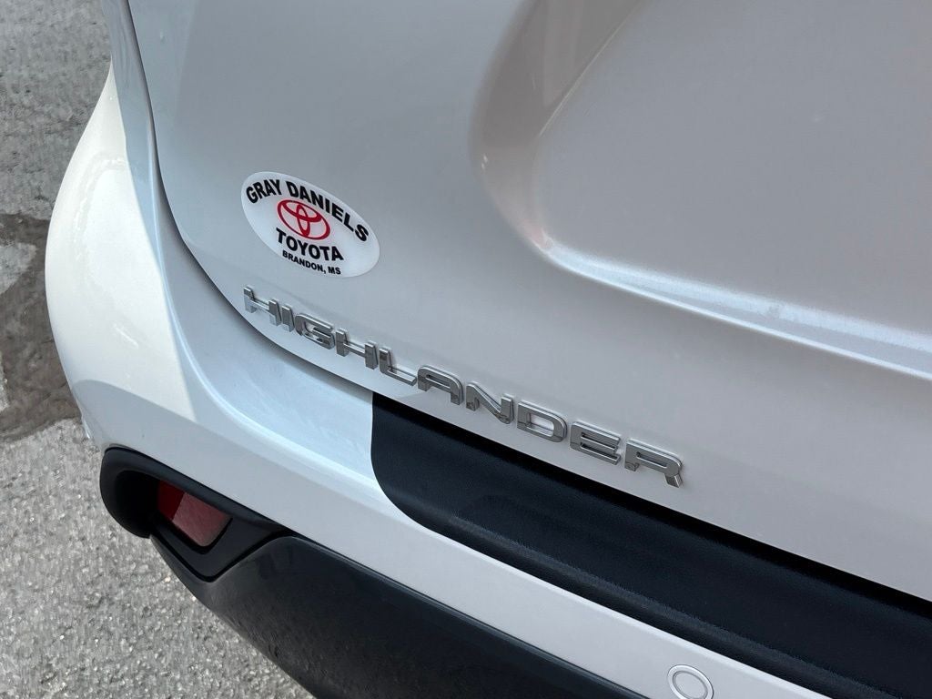 2026 Toyota Highlander Hybrid Limited