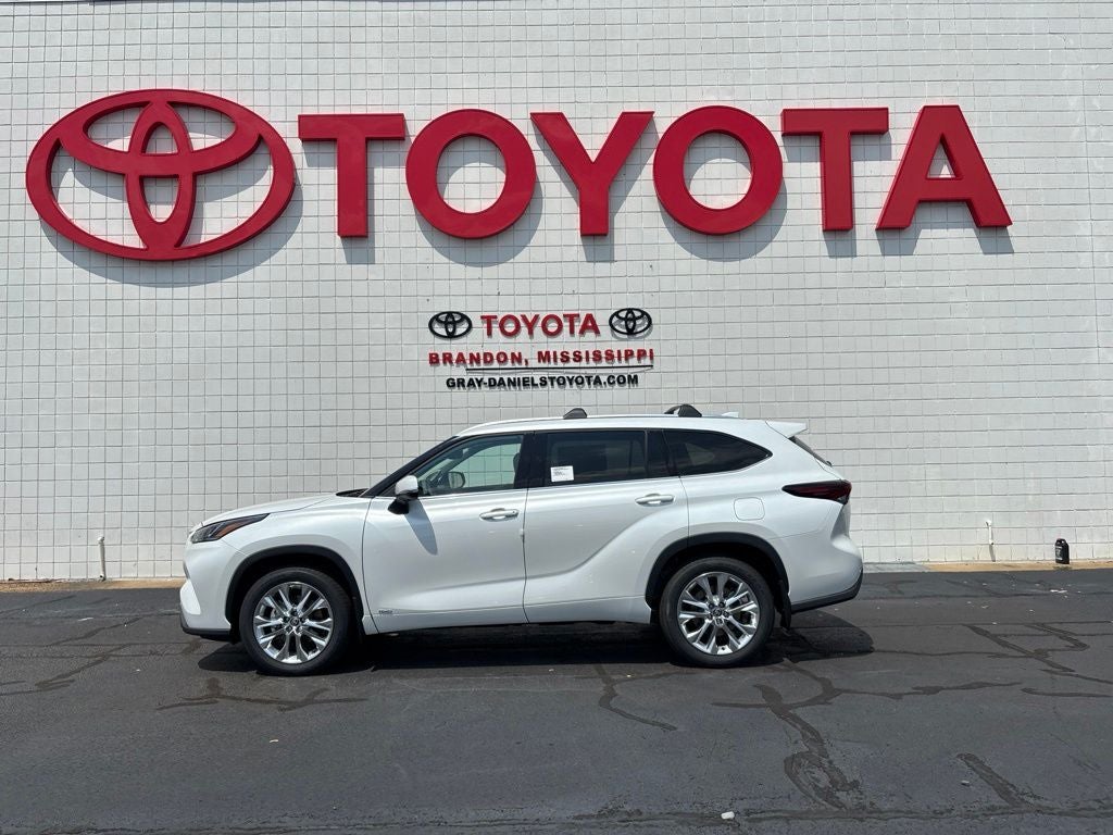 2026 Toyota Highlander Hybrid Limited