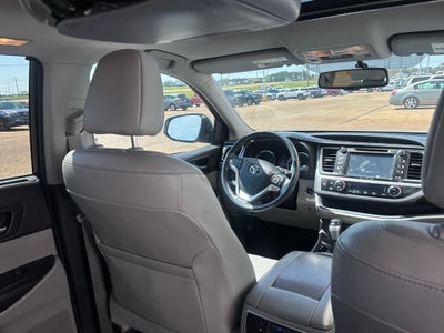2016 Toyota Highlander Limited