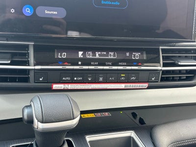 2026 Toyota Sienna XLE 8 Passenger