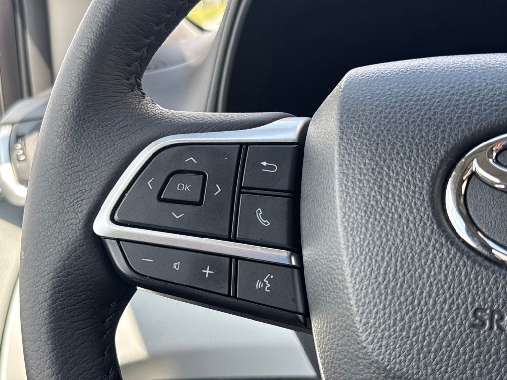 2026 Toyota Sienna XLE 8 Passenger
