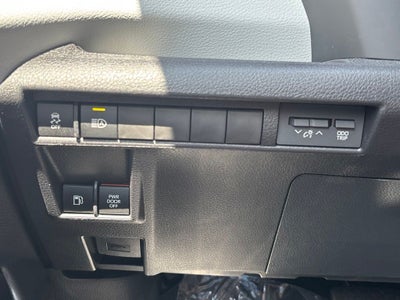 2026 Toyota Sienna XLE 8 Passenger