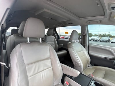 2019 Toyota Sienna XLE Premium 8 Passenger