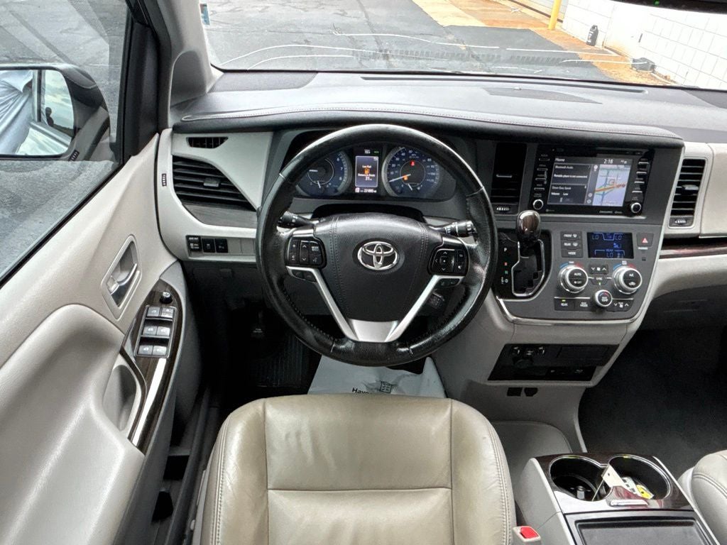 2019 Toyota Sienna XLE Premium 8 Passenger