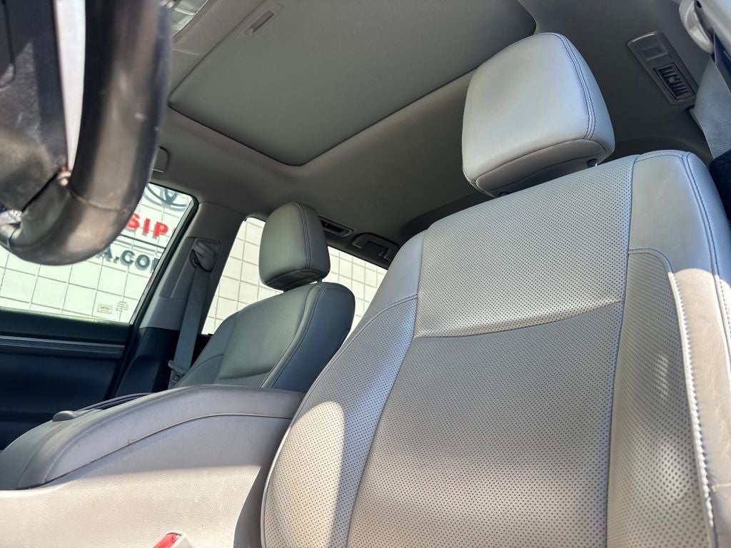 2018 Toyota Highlander Base