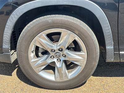 2018 Toyota Highlander Base