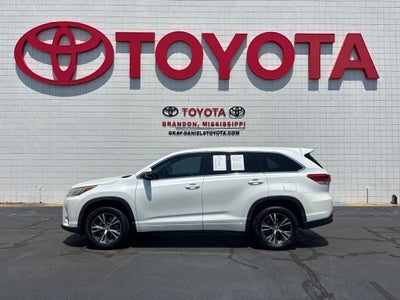 2017 Toyota Highlander LE