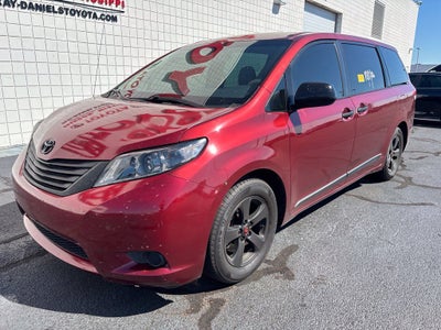 2014 Toyota Sienna L 7 Passenger