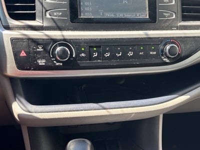 2017 Toyota Highlander LE