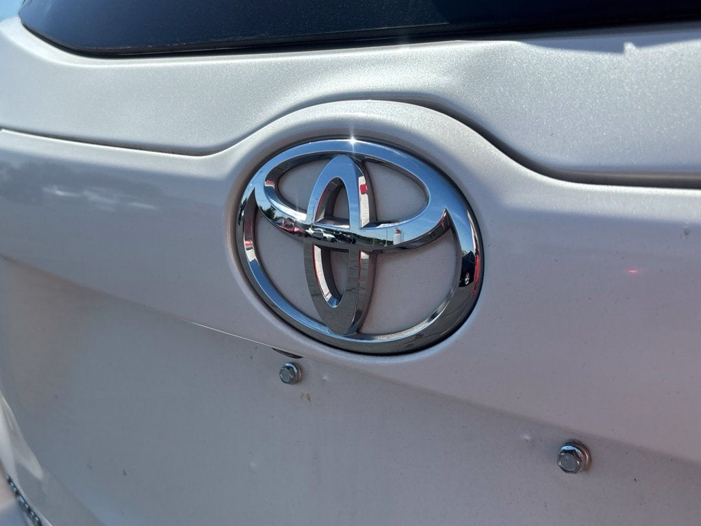2017 Toyota Highlander LE