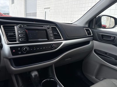 2019 Toyota Highlander LE