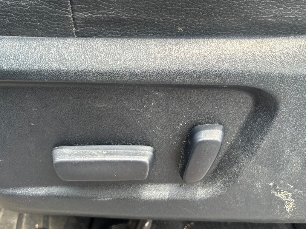 2014 Toyota Tundra Limited CrewMax