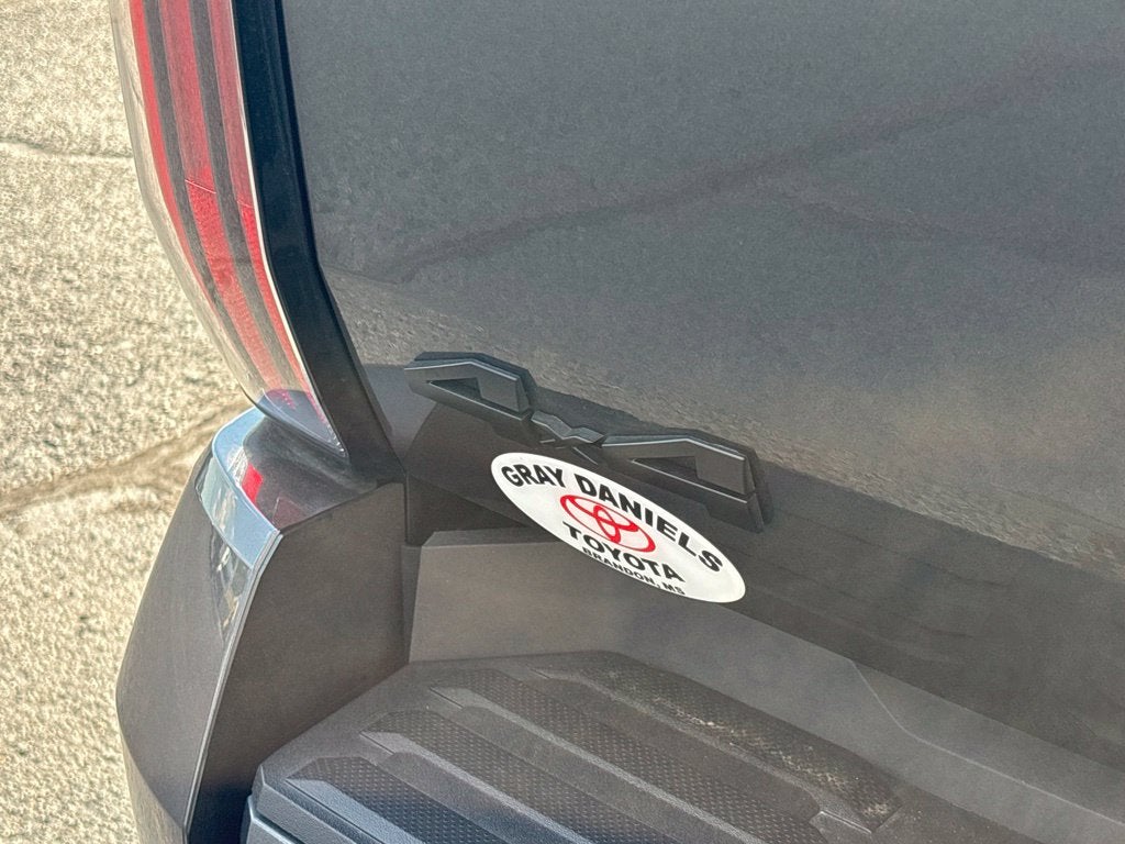 2025 Toyota Tundra Hybrid Platinum