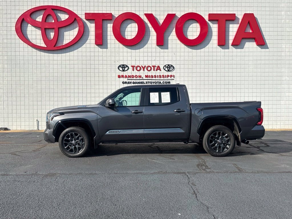 2025 Toyota Tundra Hybrid Platinum