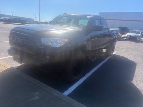 2017 Toyota Tacoma SR