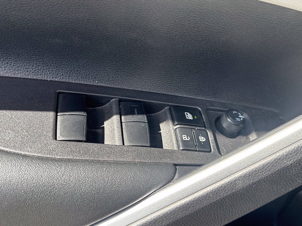 2025 Toyota Corolla Cross L