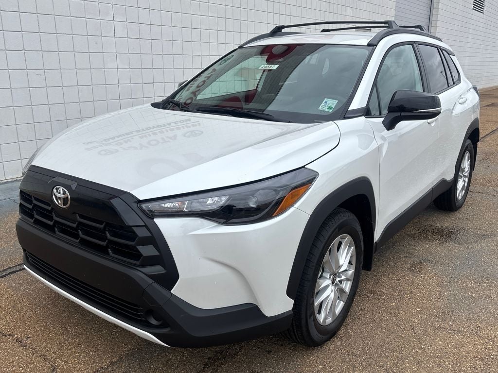 2026 Toyota Corolla Cross LE