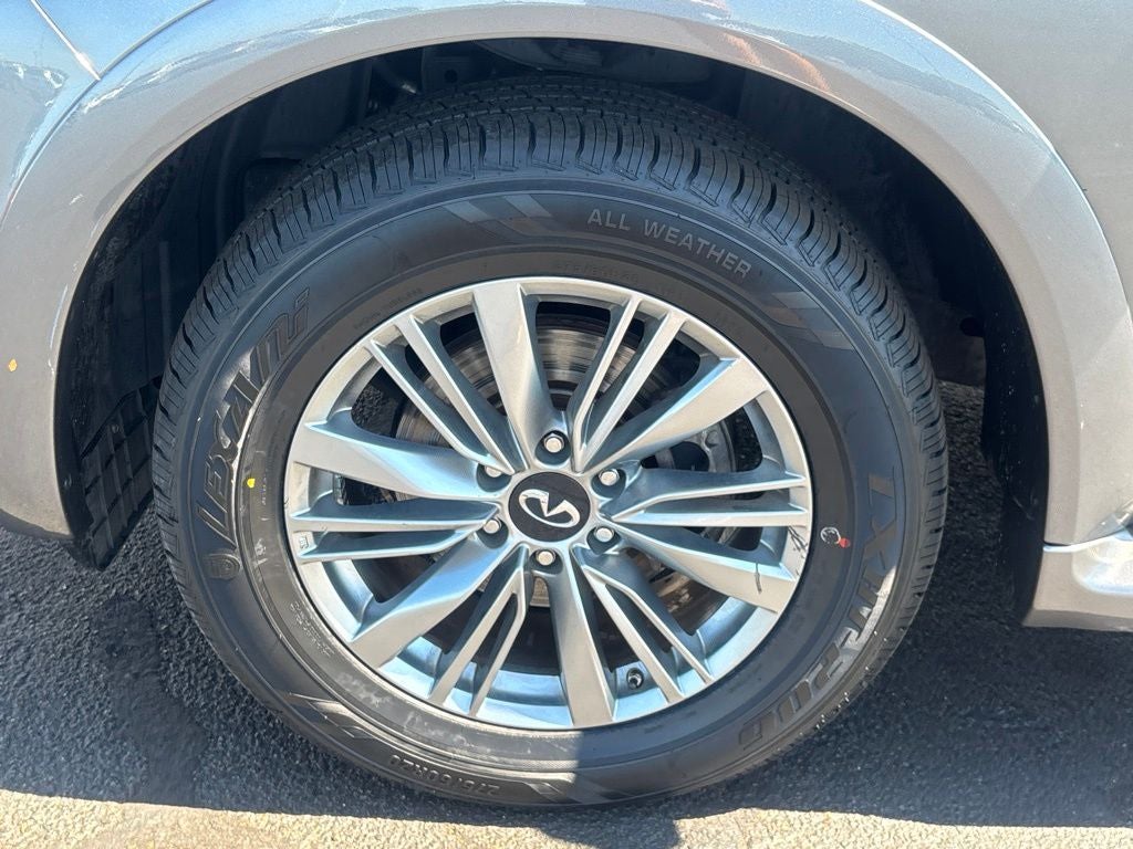 2021 INFINITI QX80 LUXE